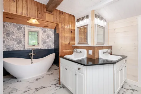 39 Breck Shore Road Belmont NH 03220