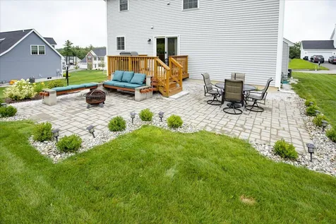 161 University Circle Hooksett NH 03106