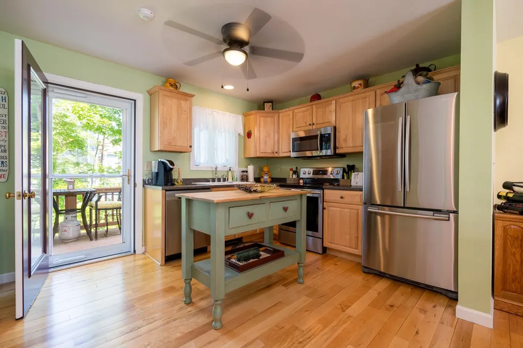 14 Melissa Way Laconia NH 03246
