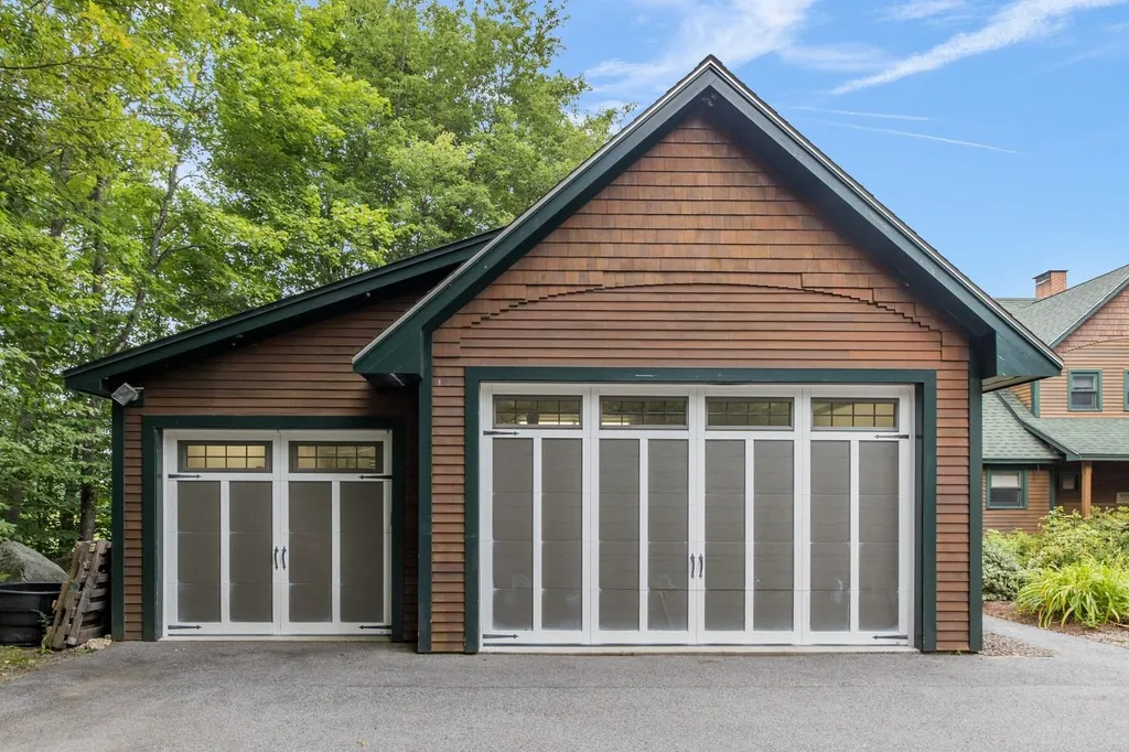 5 Trinity Road Meredith NH 03253