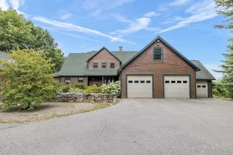 5 Trinity Road Meredith NH 03253
