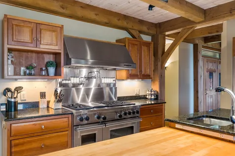5 Trinity Road Meredith NH 03253