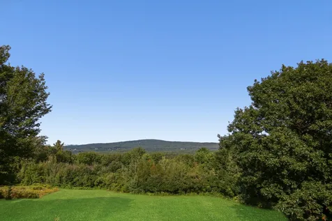 5 Trinity Road Meredith NH 03253