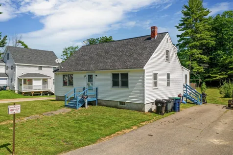 43 Winter Street Tilton NH 03276