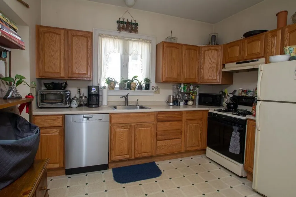 23 Exeter Road Hampton NH 03842
