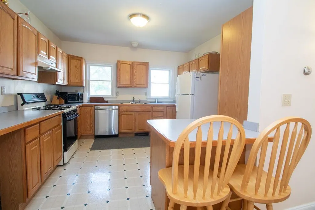 23 Exeter Road Hampton NH 03842