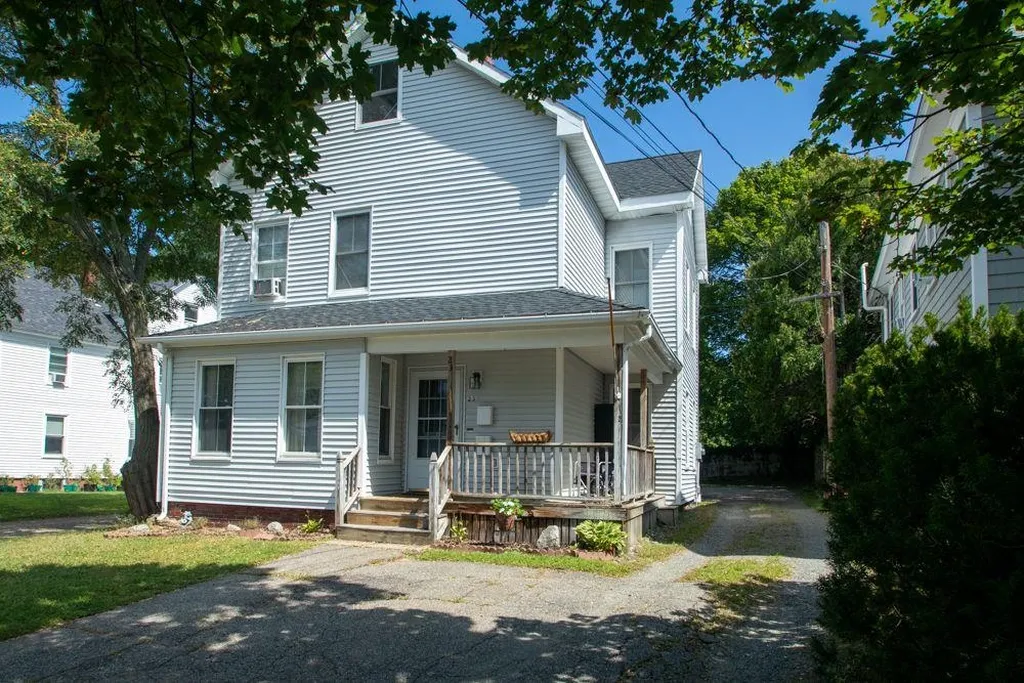 23 Exeter Road Hampton NH 03842