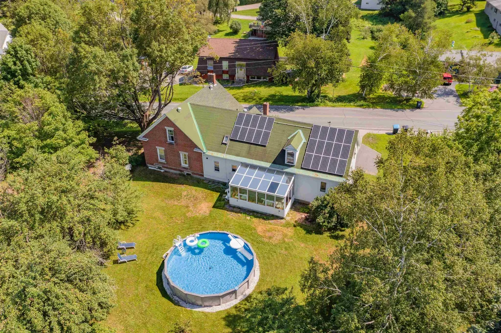 32 West Cobble Hill Road Barre Town VT 05641