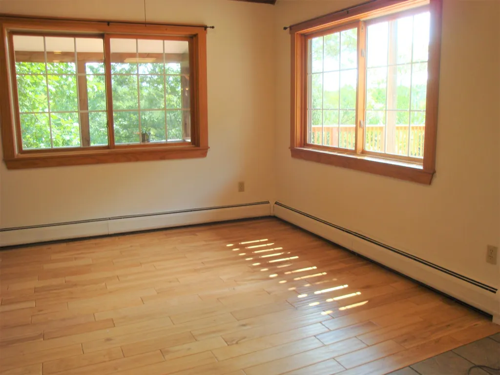 142 Aiken Road Putney VT 05346
