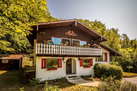 41 Linderhof Strasse E Bartlett NH 03812