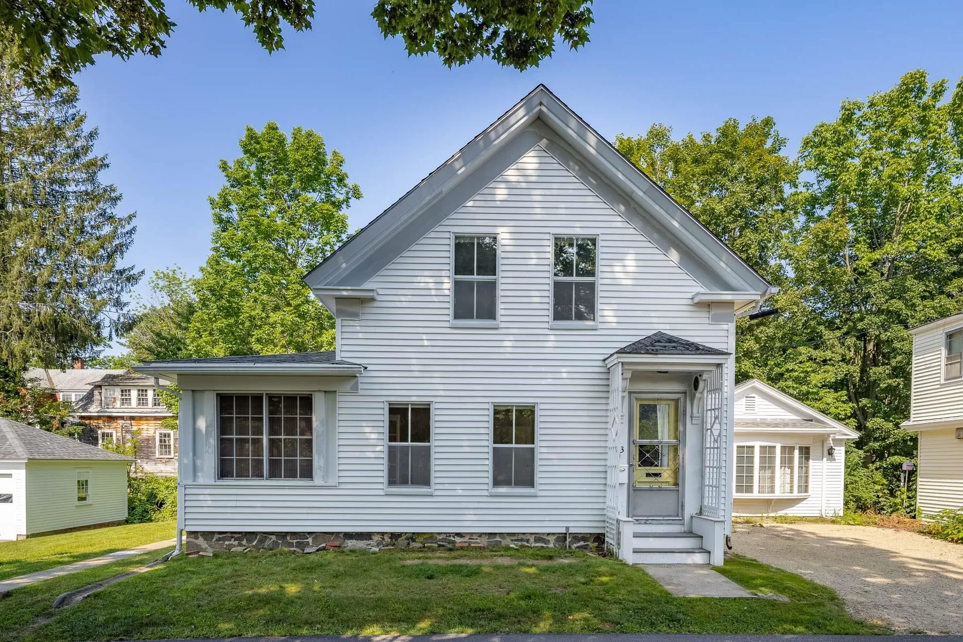 23 Jones Avenue Kittery ME 03904