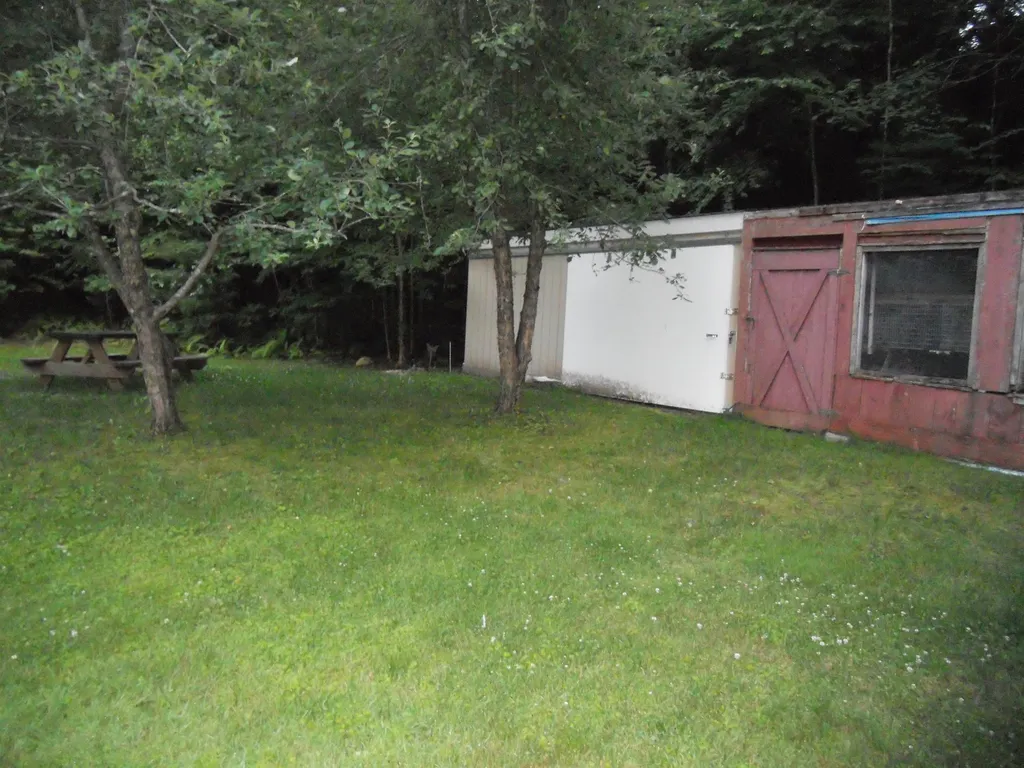 111 Harriman Hill Road Raymond NH 03077