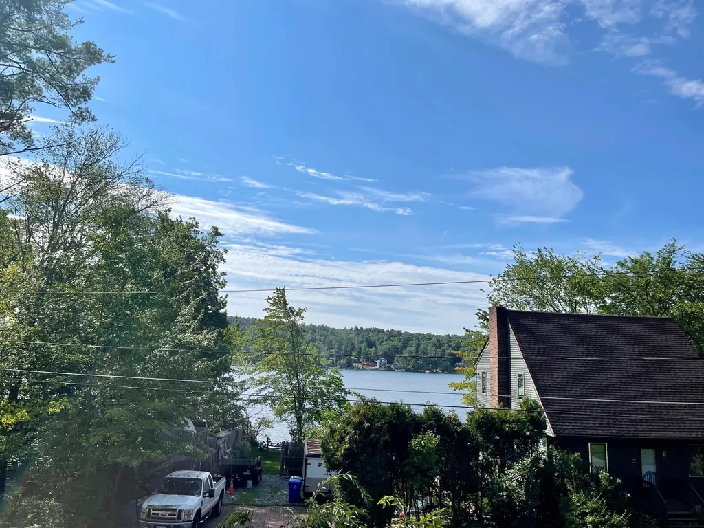 12 Orcutt Drive Hampstead NH 03841