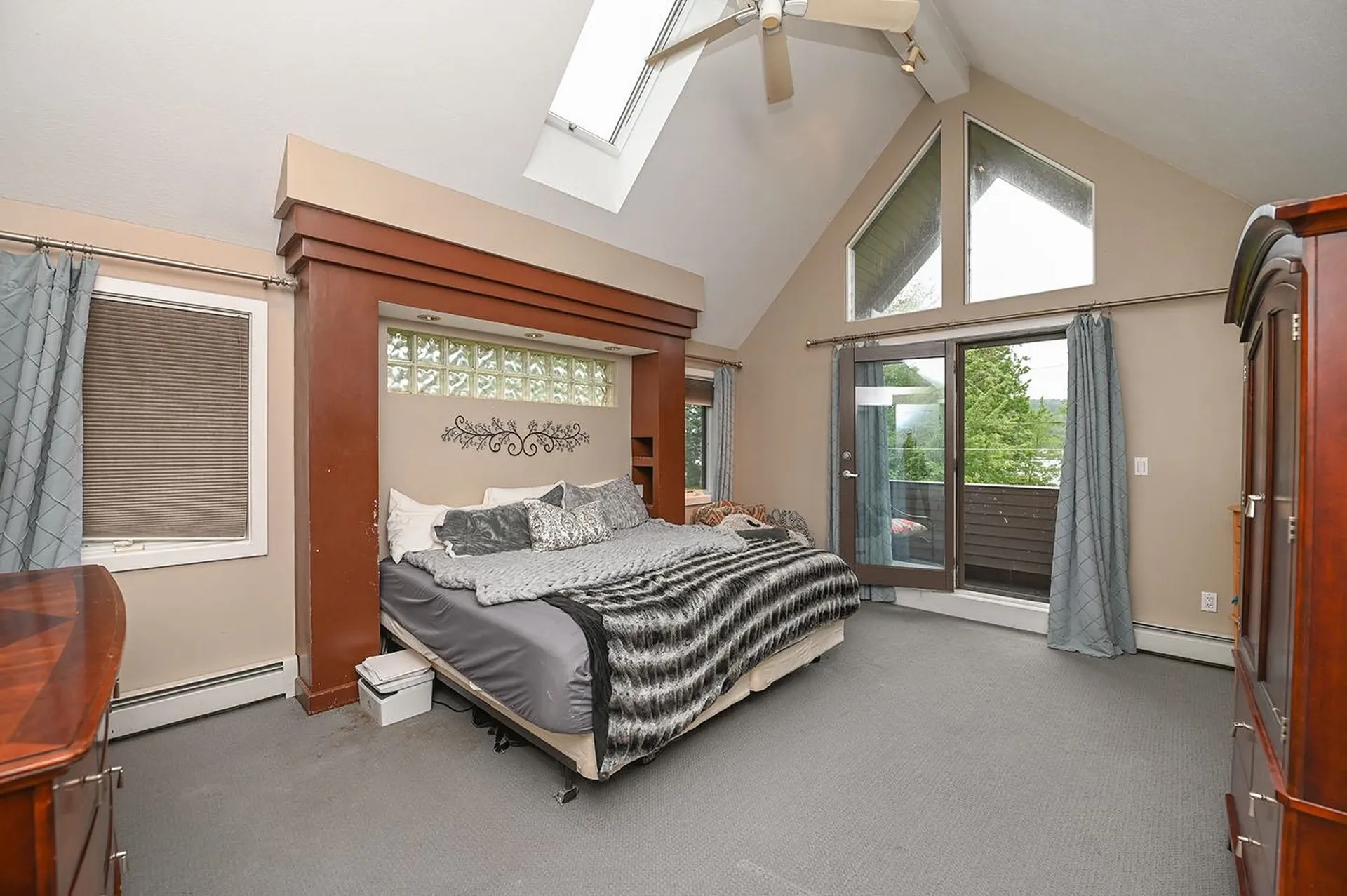 12 Orcutt Drive Hampstead NH 03841