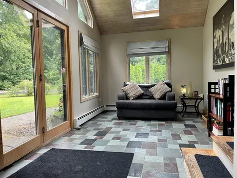 12 Orcutt Drive Hampstead NH 03841