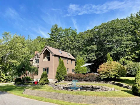 12 Orcutt Drive Hampstead NH 03841