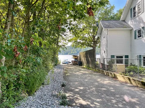 12 Orcutt Drive Hampstead NH 03841