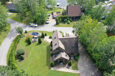 12 Orcutt Drive Hampstead NH 03841