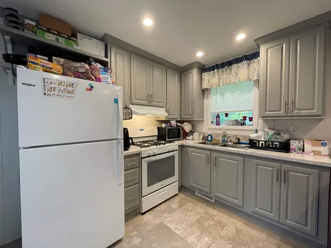 17 Nicholas Circle Danville NH 03819