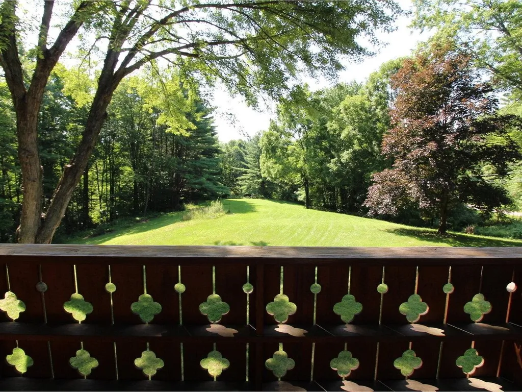 9 Sand Hill Road Essex VT 05452