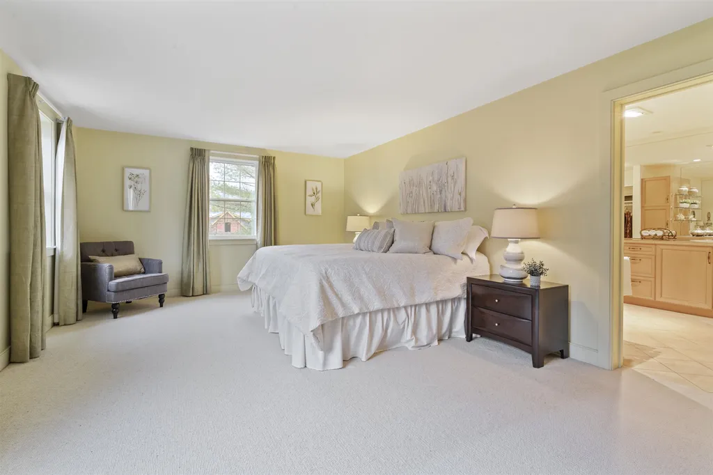 66 Church Street Norwich VT 05055