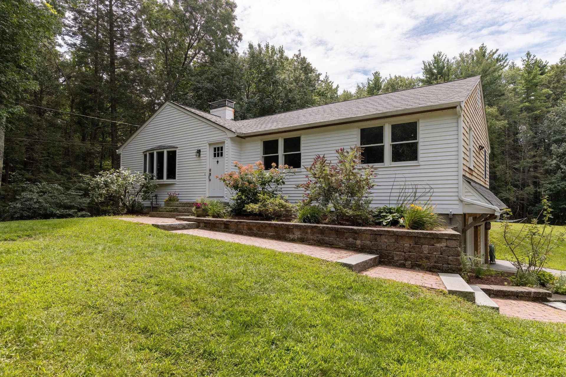 10 Oak Drive Hampton Falls NH 03844