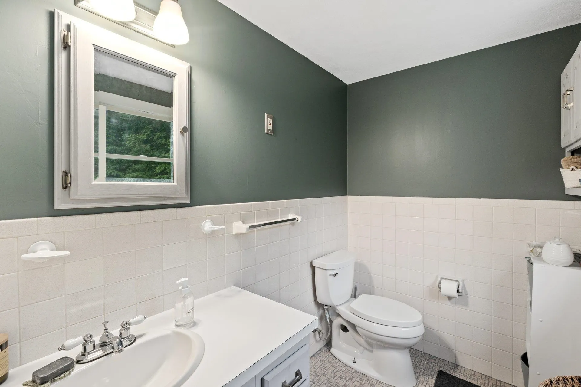 10 Oak Drive Hampton Falls NH 03844