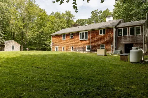10 Oak Drive Hampton Falls NH 03844