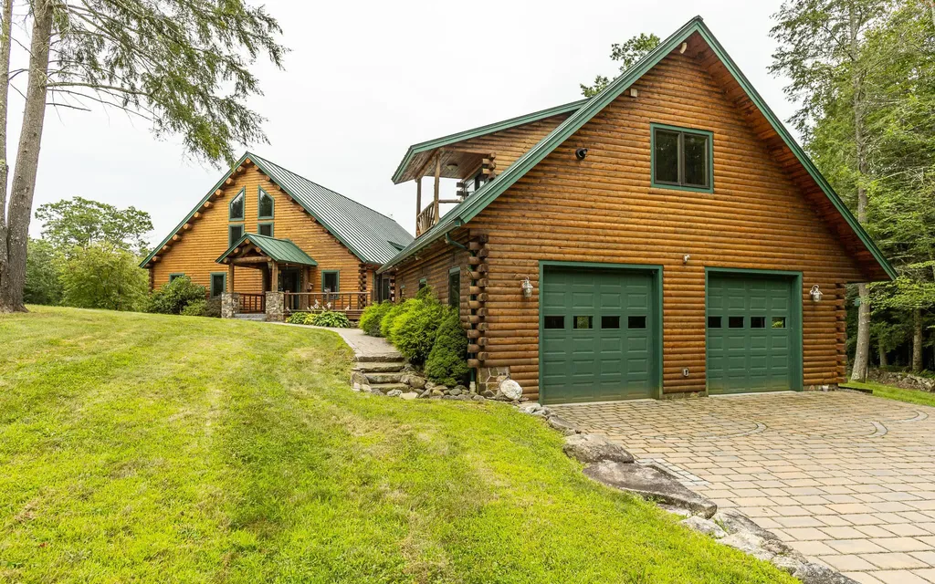 105 Stillwater Way Surry NH 03431