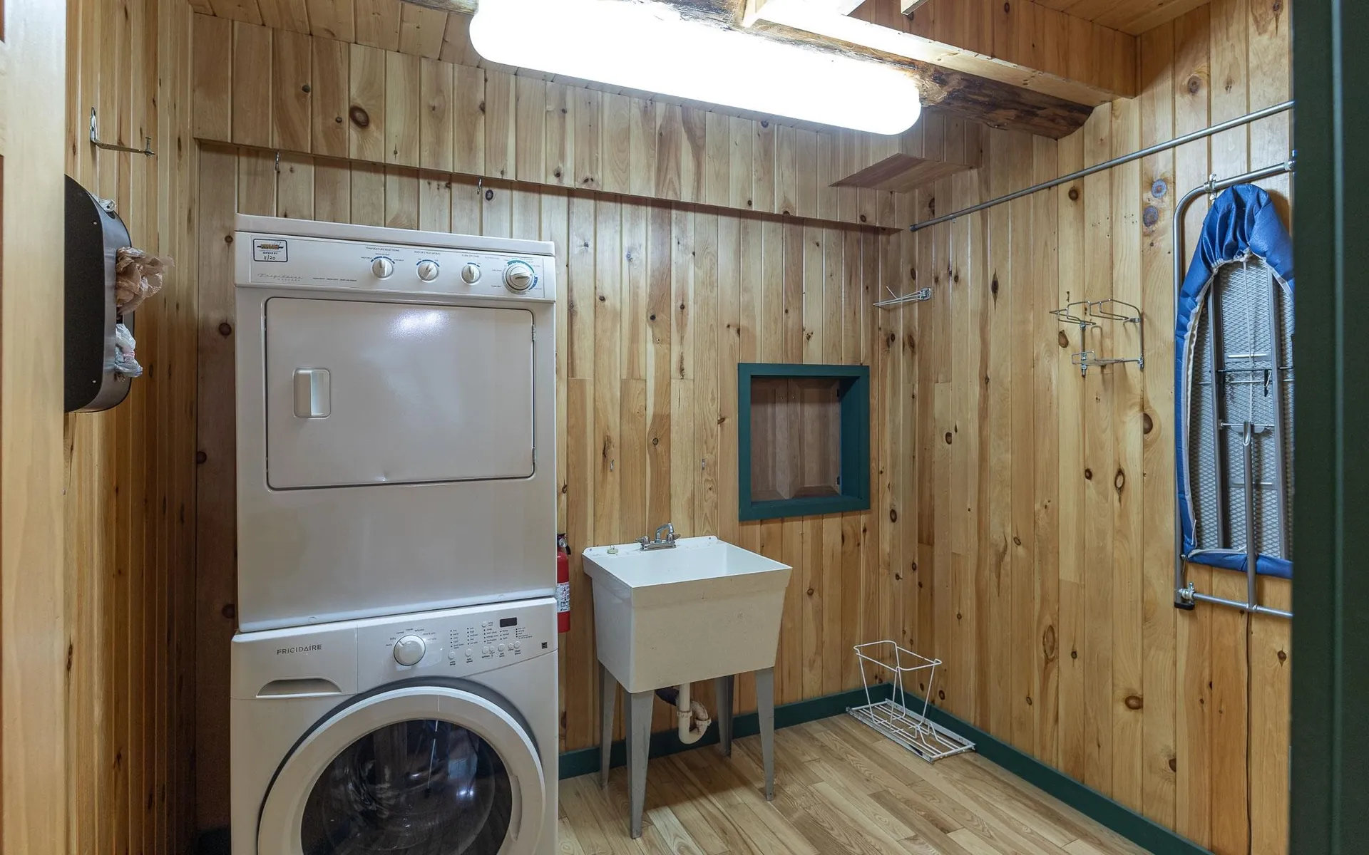 105 Stillwater Way Surry NH 03431