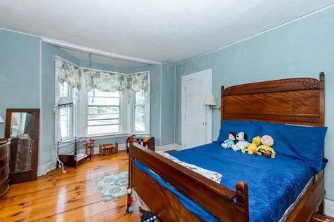 5 Charles Street Rochester NH 03867