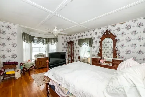 5 Charles Street Rochester NH 03867