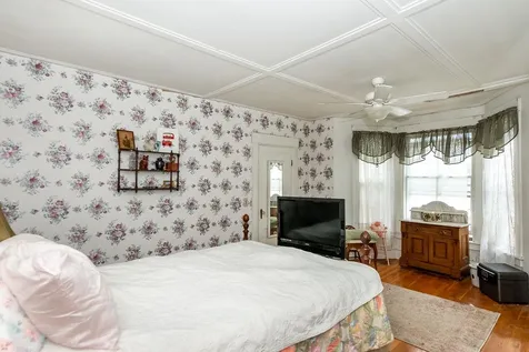 5 Charles Street Rochester NH 03867