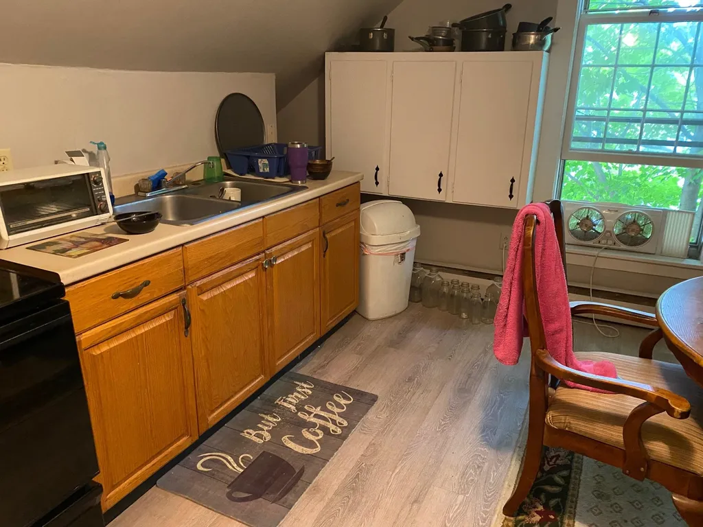 11 Mulberry Street Claremont NH 03743