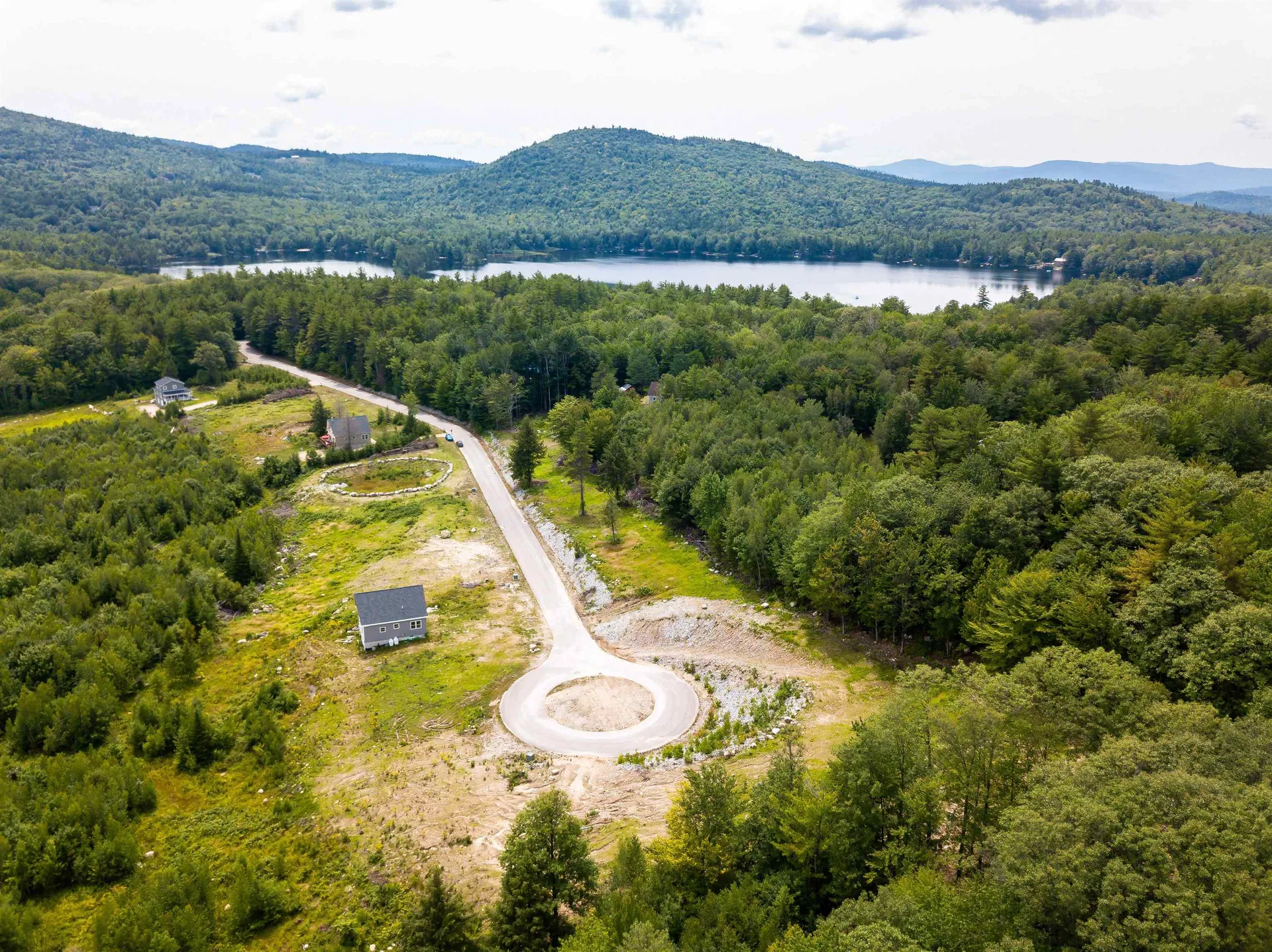 17 Skyline Way Madison NH 03849