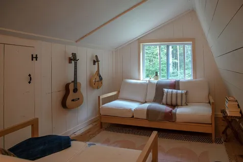 627 Hague Road Dummerston VT 05301