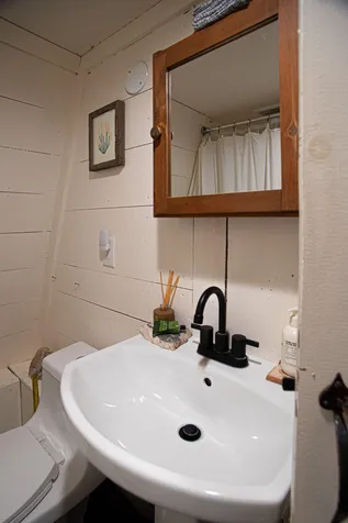 627 Hague Road Dummerston VT 05301