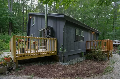 627 Hague Road Dummerston VT 05301