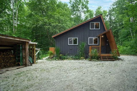 627 Hague Road Dummerston VT 05301