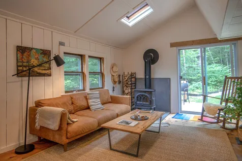 627 Hague Road Dummerston VT 05301