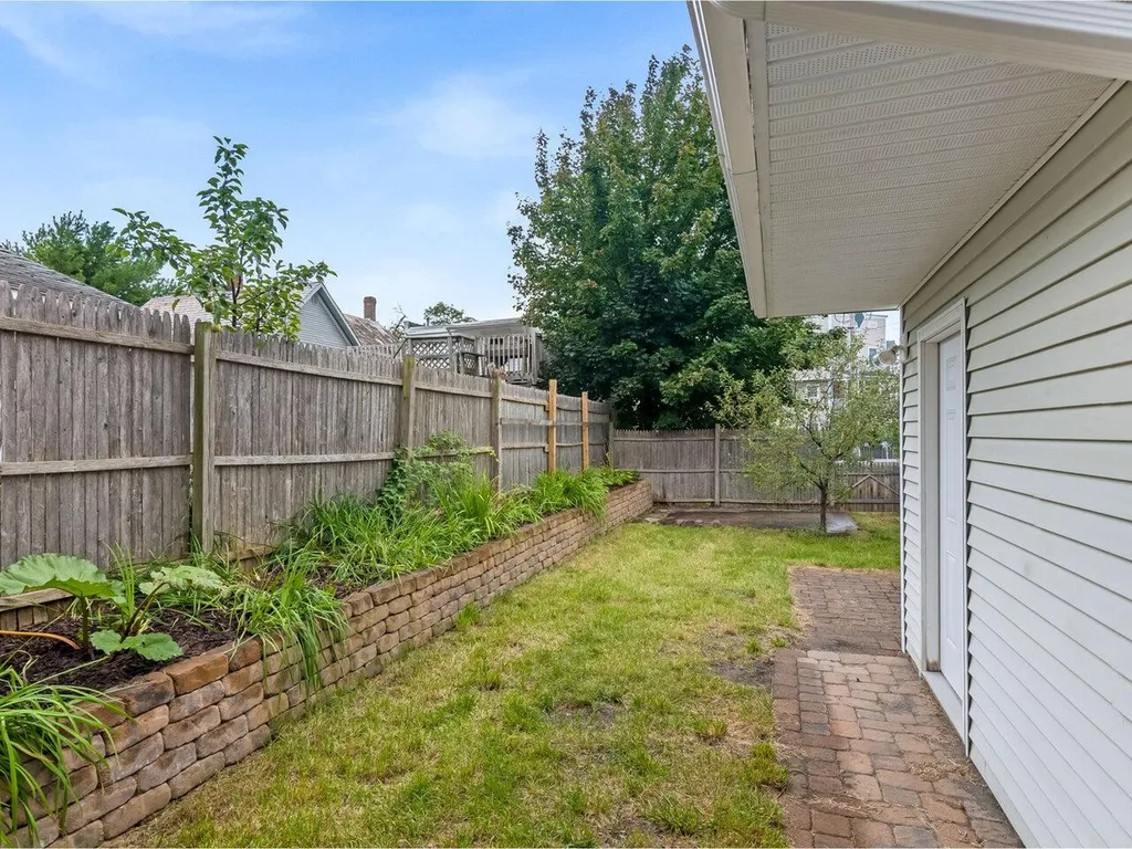 165 Manhattan Drive Burlington VT 05401