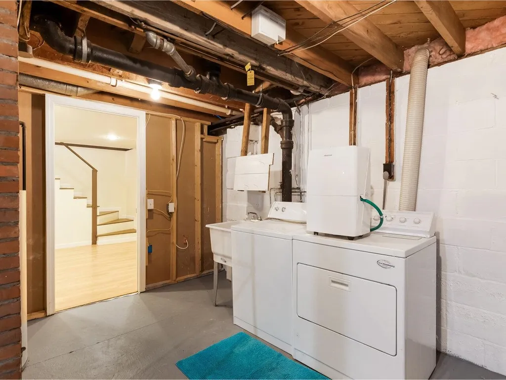 165 Manhattan Drive Burlington VT 05401