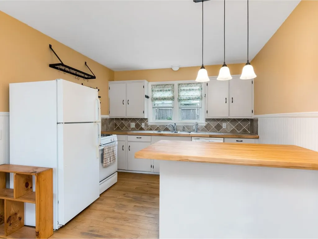 165 Manhattan Drive Burlington VT 05401
