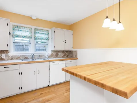 165 Manhattan Drive Burlington VT 05401
