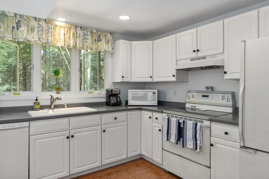 47 Deer Ridge Drive Barrington NH 03825