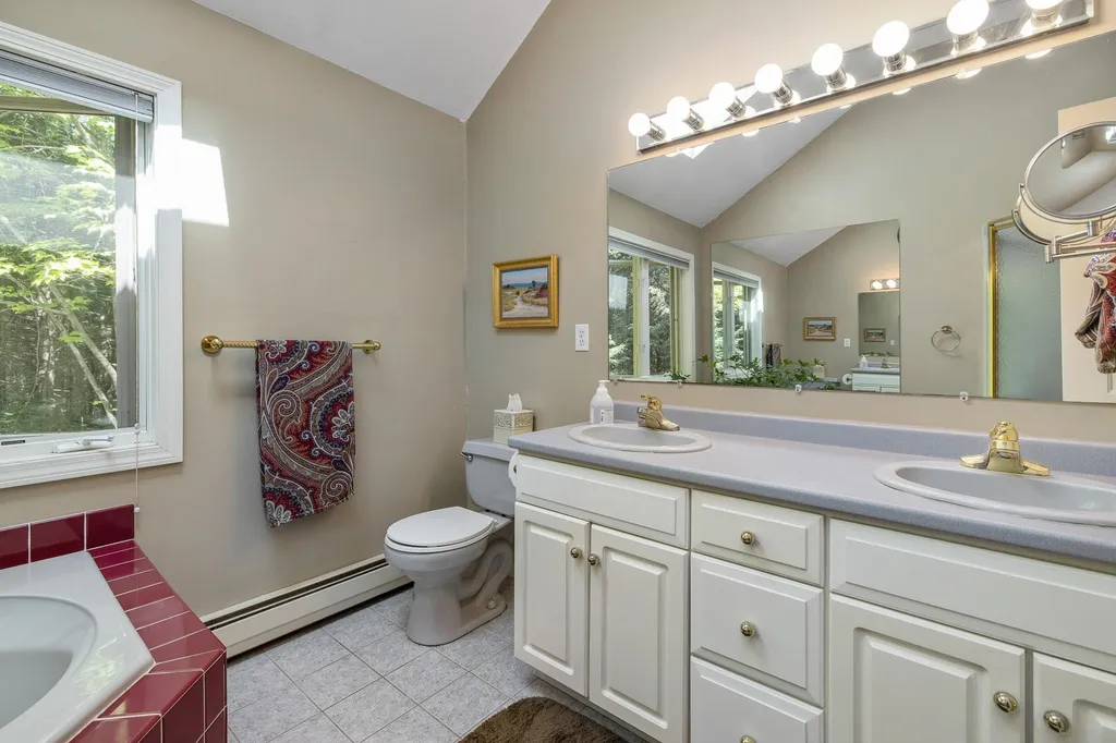 47 Deer Ridge Drive Barrington NH 03825