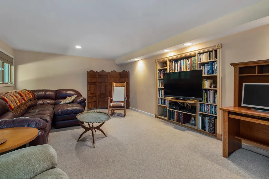 47 Deer Ridge Drive Barrington NH 03825