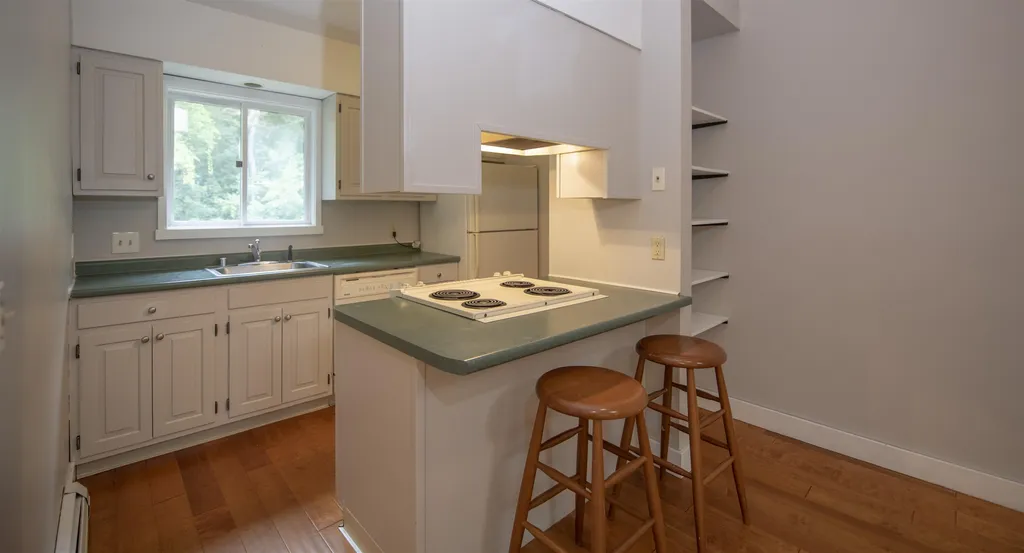253 Old Quechee Road Hartford VT 05059
