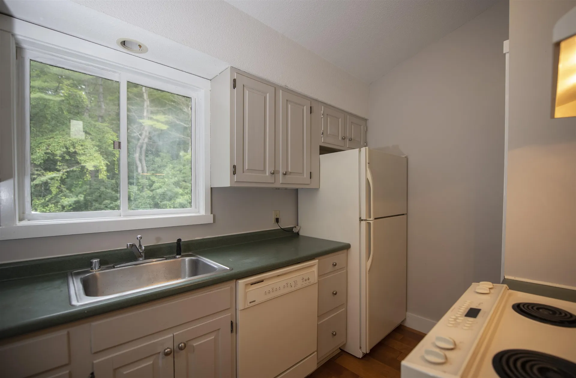 253 Old Quechee Road Hartford VT 05059
