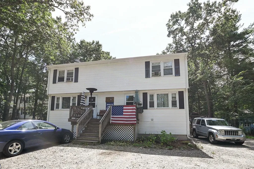 17 English Range Road Derry NH 03038